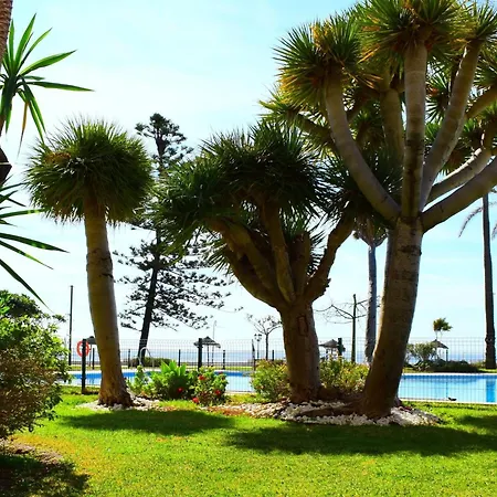 Luminoso Estudio En Castillo Santa Clara *