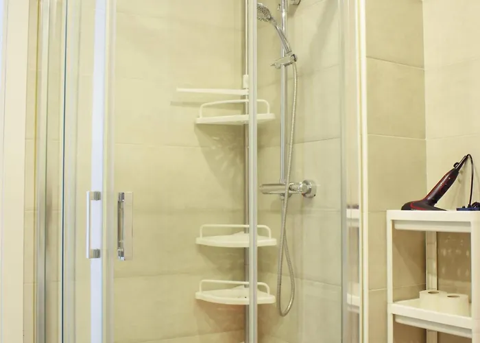 Apartamento Luminoso Estudio En Castillo Santa Clara *