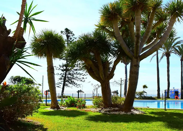 Luminoso Estudio En Castillo Santa Clara *